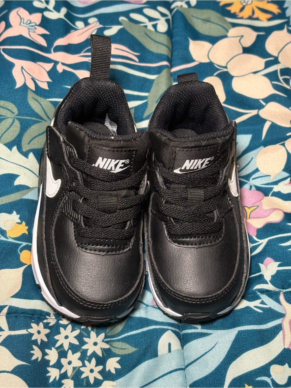 Nike Black and White Kids Sneaker Shoes